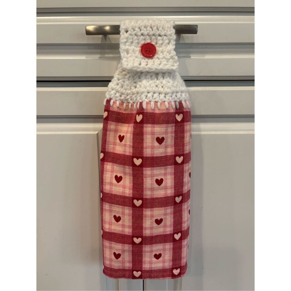 Crochet Top Kitchen Towel- Hearts-Pink plaid